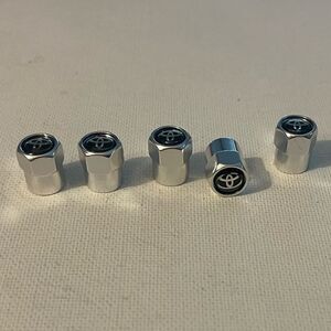 Toyota Logo Valve Stem caps in Silver set of 5 NWT